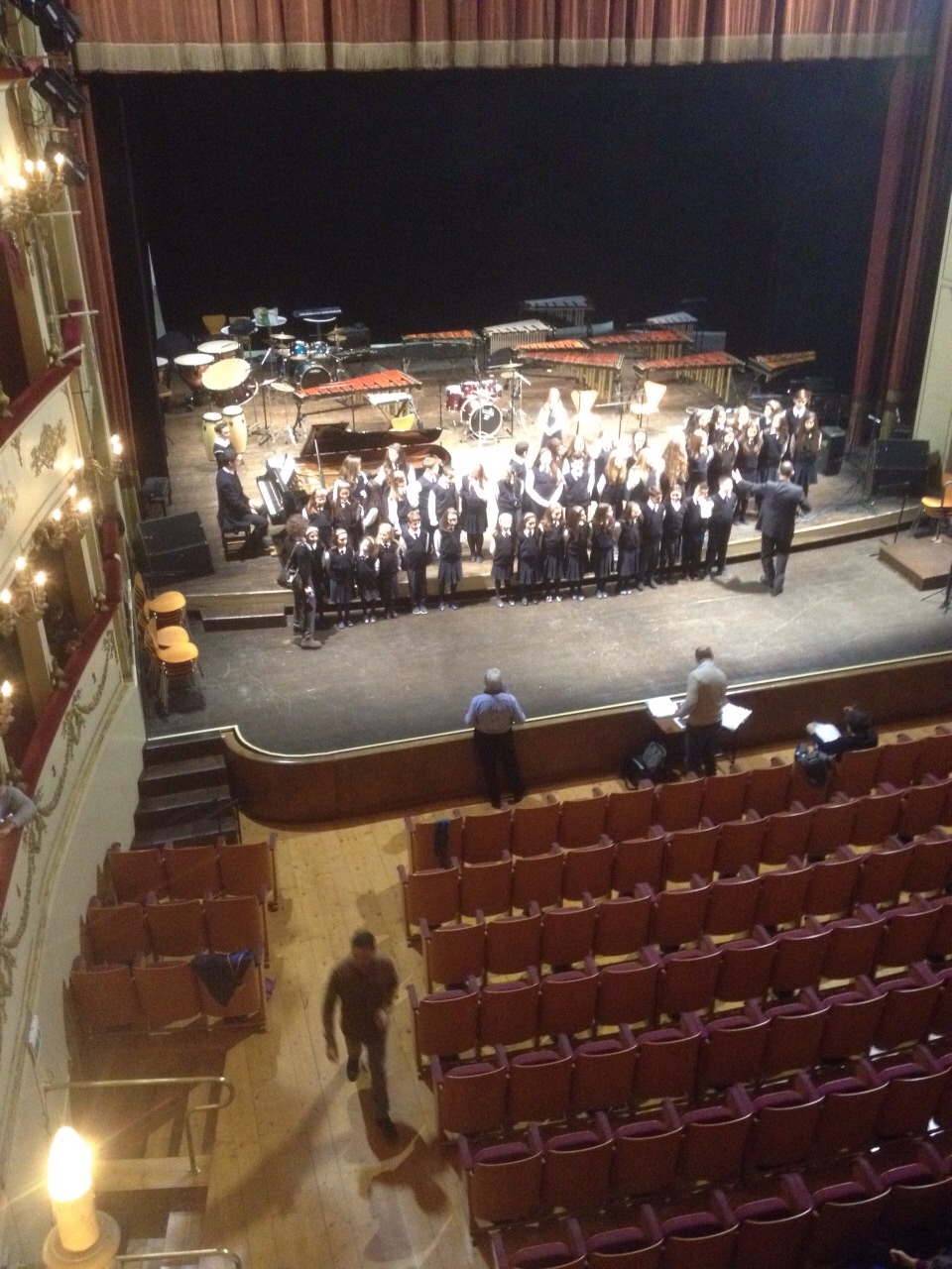 coro in teatro